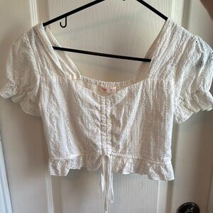 ROMWE White Eyelet crop Blouse